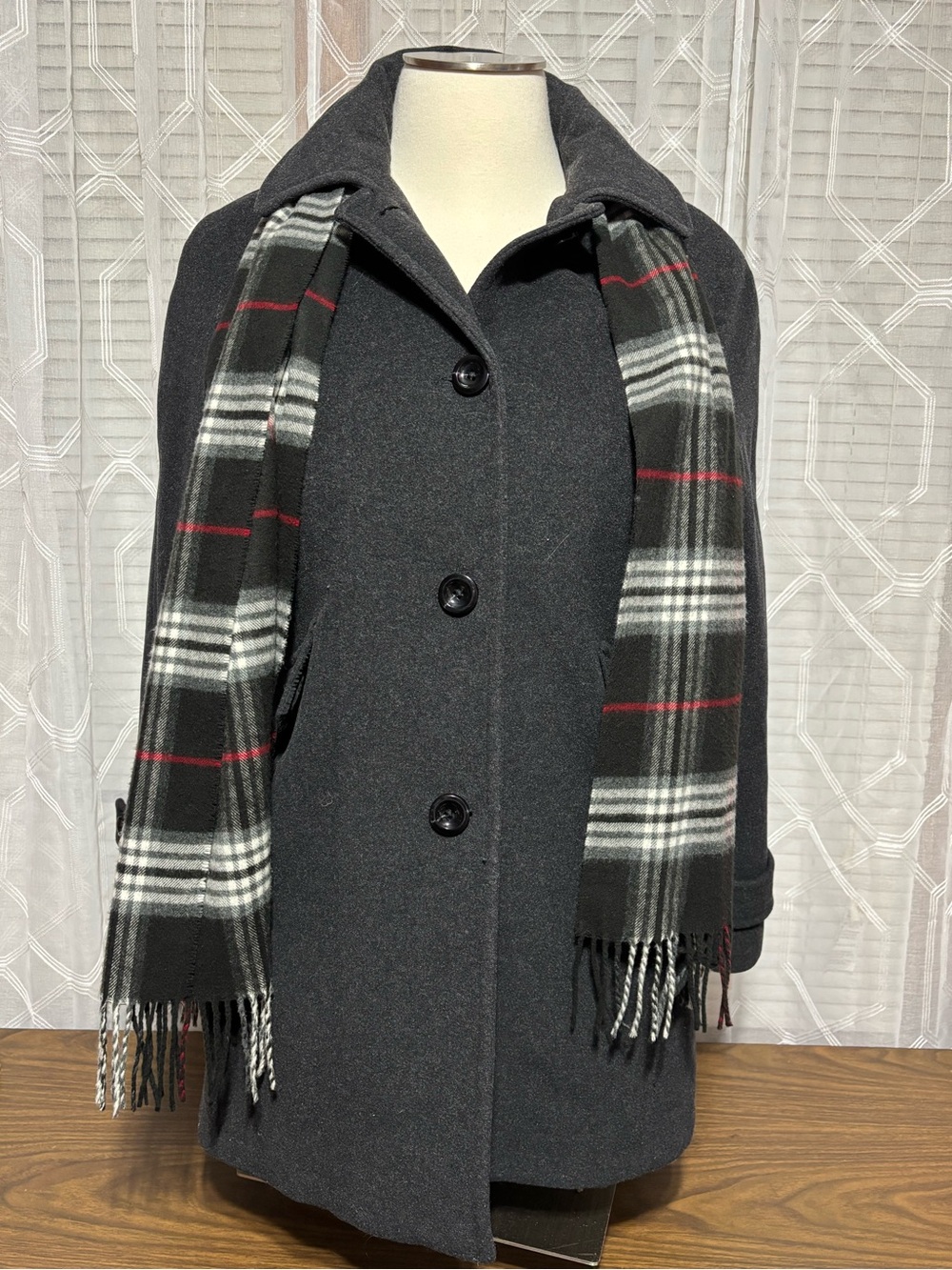 London Fog XL  Women’s Black Wool Blend Coat w/Plaid Scarf 34L 24p2p dry clean
